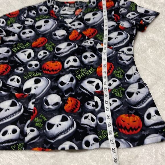 Disney nightmare before Christmas  scrub top medium - Picture 5 of 11